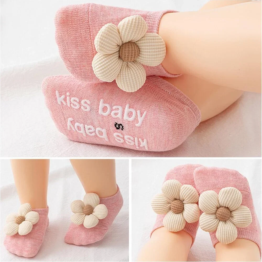 Flower Pattern Non-Slip Ankle Socks for Tiny Feet - 4-Pack for Babies 0-6 Months - Picture 3 of 6
